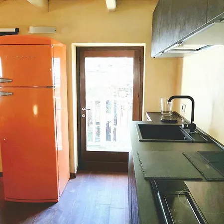 Ottocento 度假居 坎佩尔托尼奥